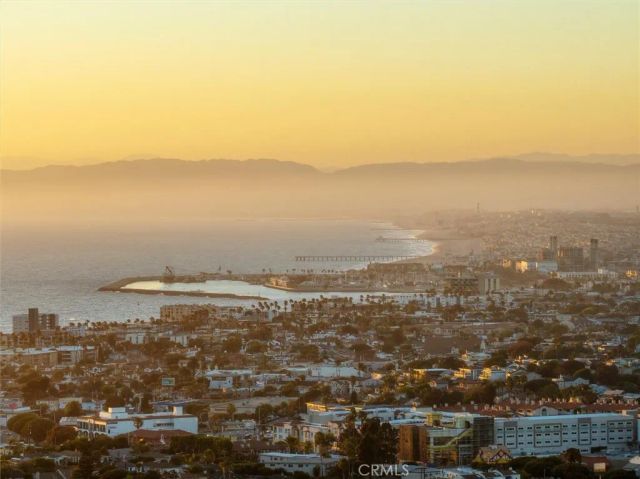 910 Calle Miramar, Redondo Beach, CA 90277