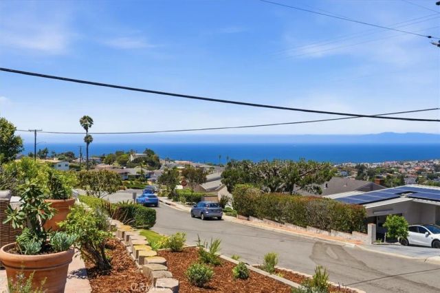 910 Calle Miramar, Redondo Beach, CA 90277