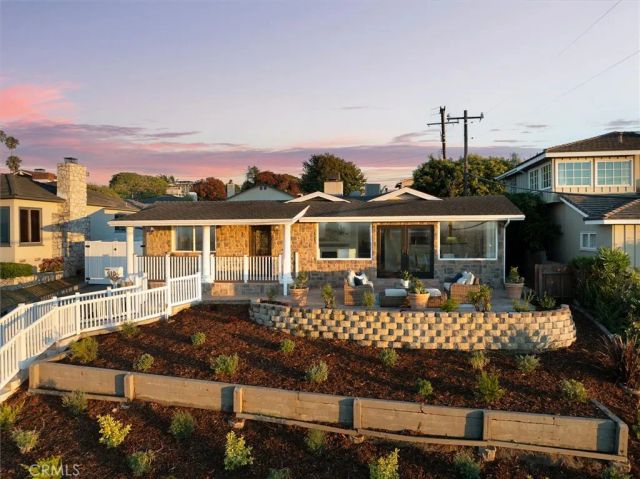 910 Calle Miramar, Redondo Beach, CA 90277