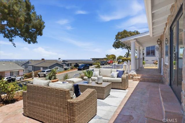 910 Calle Miramar, Redondo Beach, CA 90277