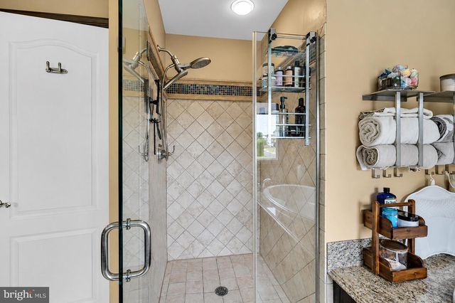 10 CHRISTOPHER LN, Glassboro, NJ 08028