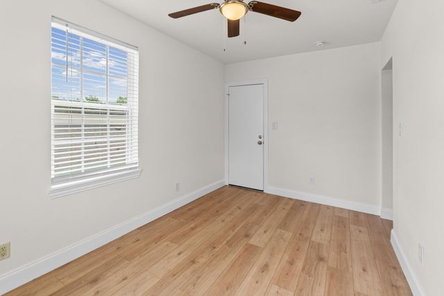 2005 Wesley Street 3, Greenville, TX 75401