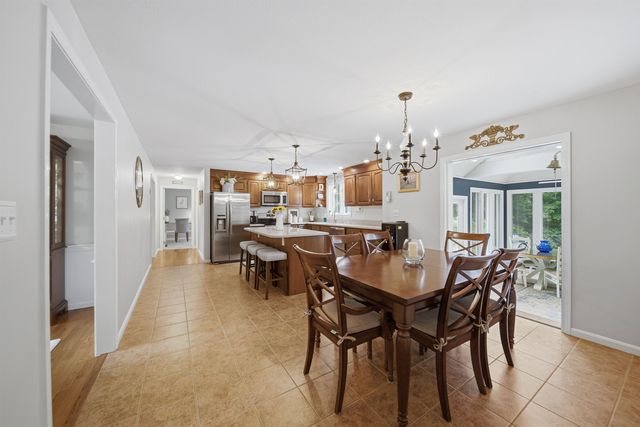 22 Hazelnut Lane, Londonderry, NH 03053