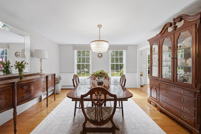 22 Hazelnut Lane, Londonderry, NH 03053