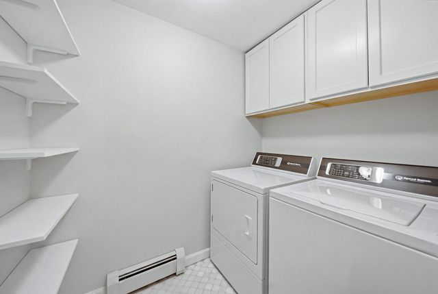 22 Hazelnut Lane, Londonderry, NH 03053