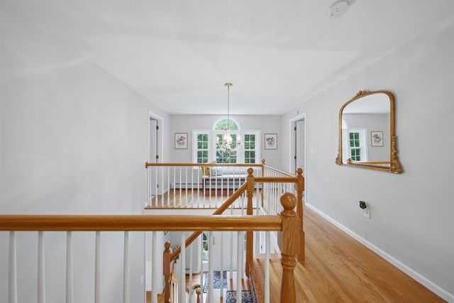 22 Hazelnut Lane, Londonderry, NH 03053