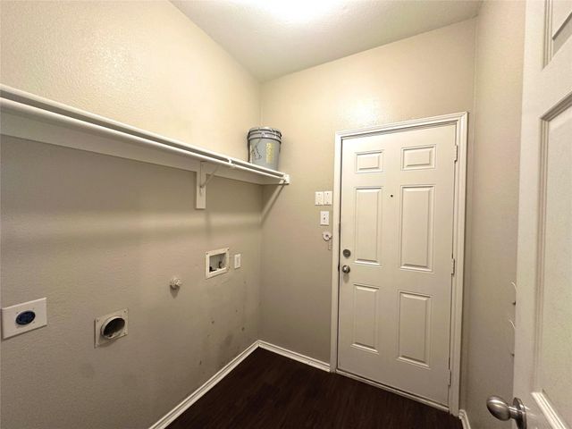 1726 Duck Cove Drive, Aubrey, TX 76227