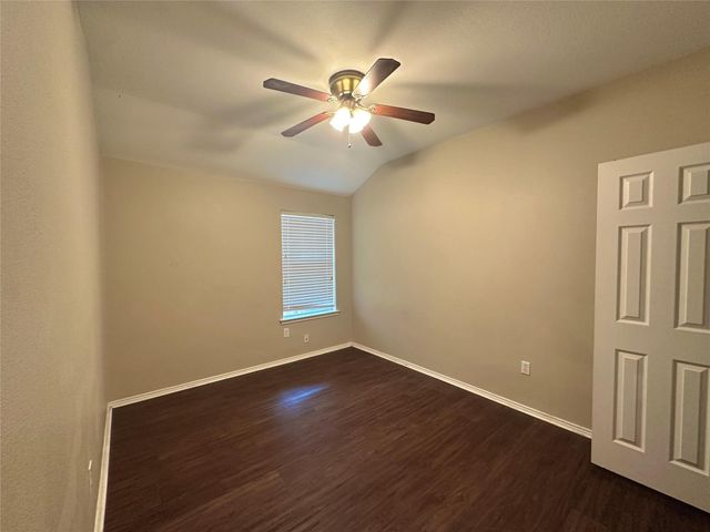 1726 Duck Cove Drive, Aubrey, TX 76227