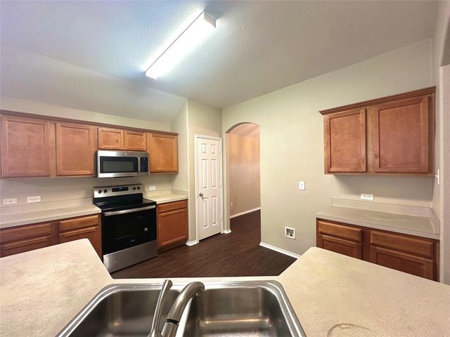 1726 Duck Cove Drive, Aubrey, TX 76227
