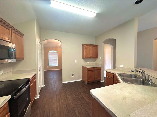1726 Duck Cove Drive, Aubrey, TX 76227