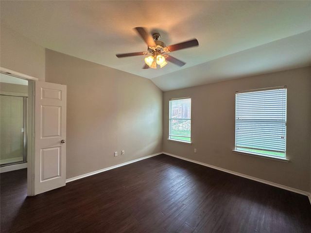 1726 Duck Cove Drive, Aubrey, TX 76227