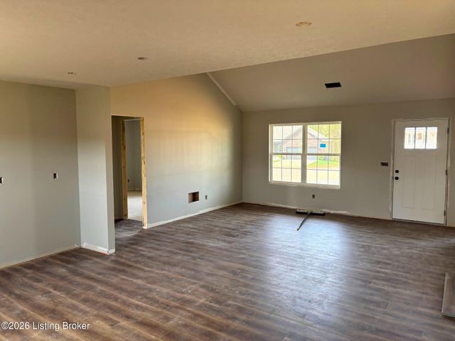 601 Hillcreek Ct, Bardstown, KY 40004