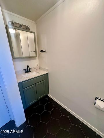 545 W San Juan Avenue, Phoenix, AZ 85013