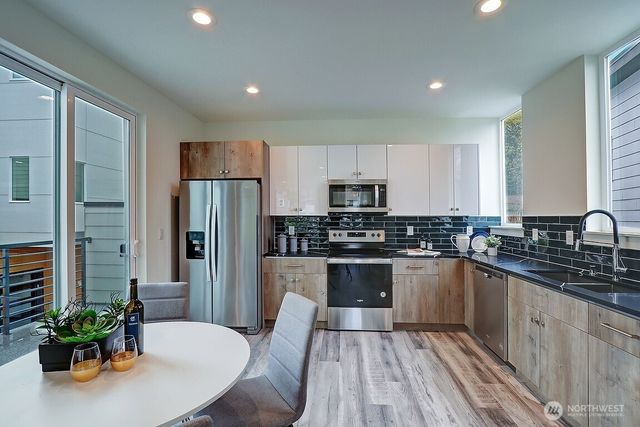 1467 S Columbian Way, Seattle, WA 98144
