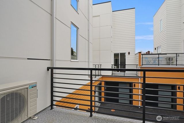 1467 S Columbian Way, Seattle, WA 98144