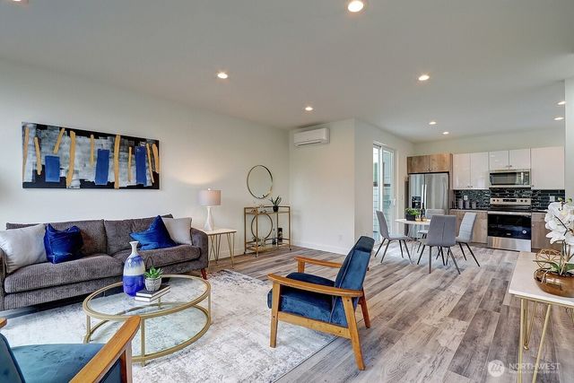 1467 S Columbian Way, Seattle, WA 98144