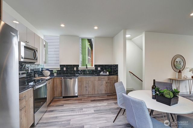 1467 S Columbian Way, Seattle, WA 98144