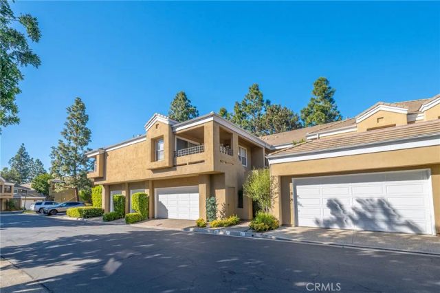 72 Vassar Aisle 185, Irvine, CA 92612