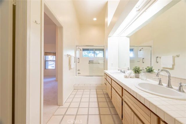 72 Vassar Aisle 185, Irvine, CA 92612