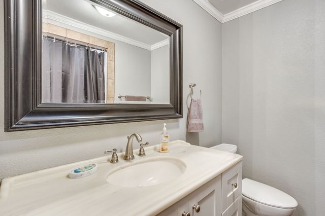 450 Nathan Street, Burleson, TX 76028
