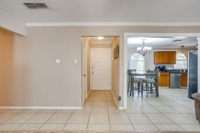 450 Nathan Street, Burleson, TX 76028