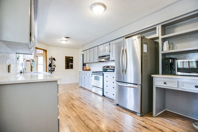 206 Willow Pond Street, Ballinger, TX 76821