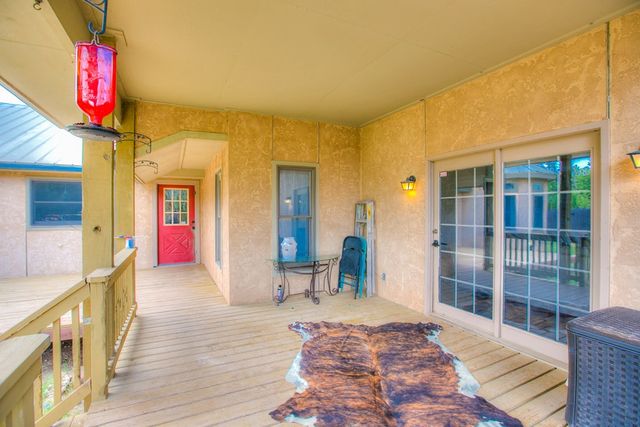 206 Willow Pond Street, Ballinger, TX 76821