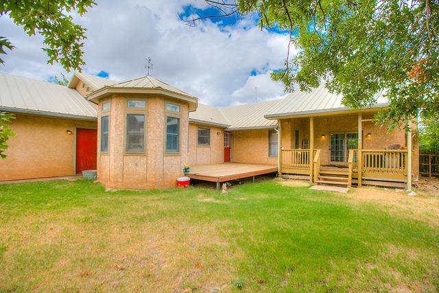 206 Willow Pond Street, Ballinger, TX 76821