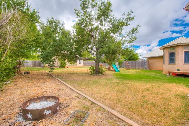 206 Willow Pond Street, Ballinger, TX 76821