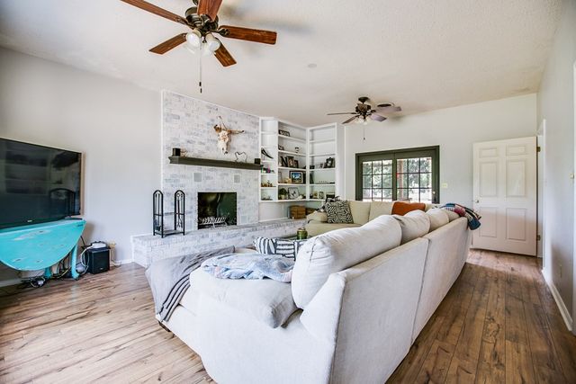 206 Willow Pond Street, Ballinger, TX 76821