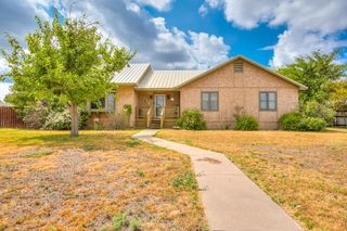 206 Willow Pond Street, Ballinger, TX 76821