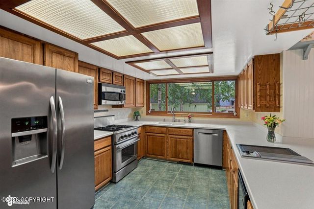 3570 Admiralty Bay Drive, Anchorage, AK 99515