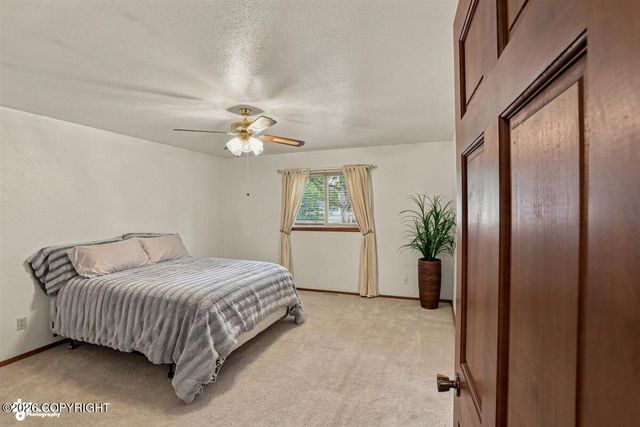 3570 Admiralty Bay Drive, Anchorage, AK 99515