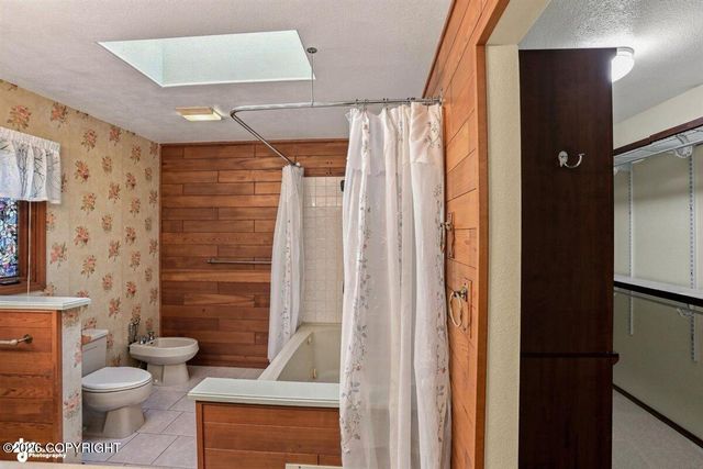 3570 Admiralty Bay Drive, Anchorage, AK 99515