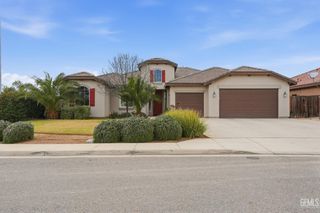 7327 Bucking Bronco Court, Bakersfield, CA 93311