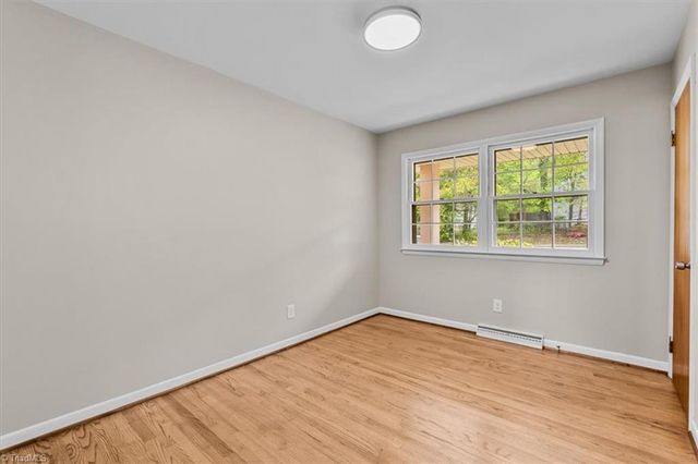 2101 Carpenter Street, Greensboro, NC 27403