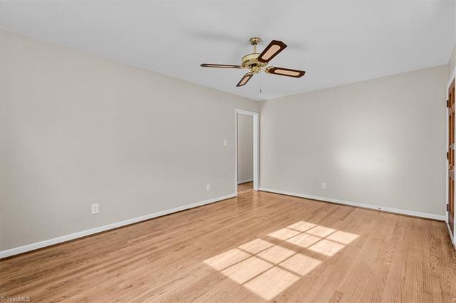 2101 Carpenter Street, Greensboro, NC 27403
