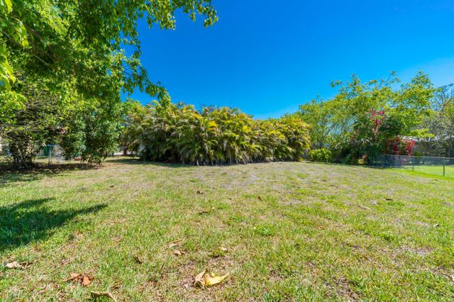 4250 NW 107th Avenue, Coral Springs, FL 33065