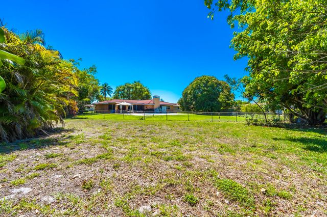 4250 NW 107th Avenue, Coral Springs, FL 33065