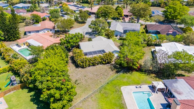 4250 NW 107th Avenue, Coral Springs, FL 33065