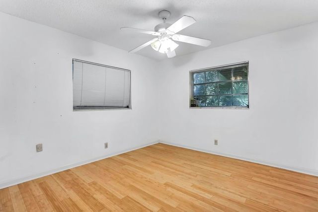 4250 NW 107th Ave, Coral Springs, FL 33065