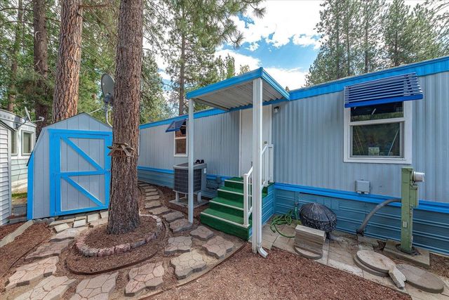 8900 S Mullen Hill Rd, Spokane, WA 99224