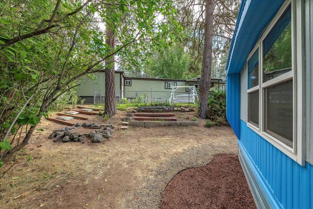 8900 S Mullen Hill Rd, Spokane, WA 99224