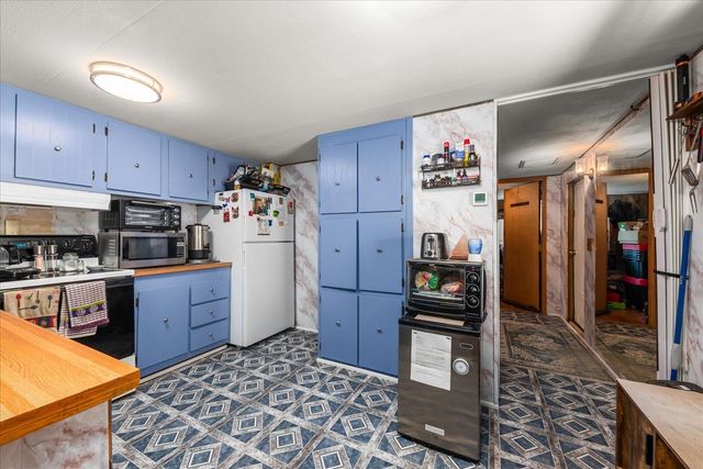 8900 S Mullen Hill Rd, Spokane, WA 99224