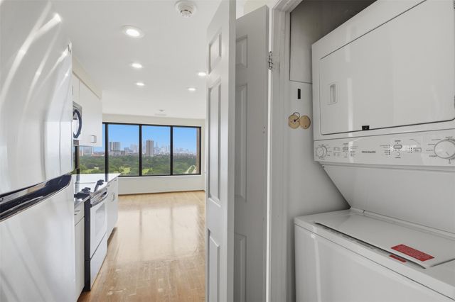 2001 Holcombe Boulevard 1501, Houston, TX 77030