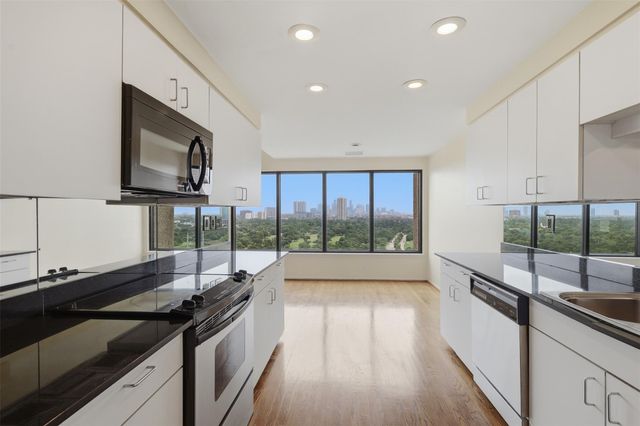2001 Holcombe Boulevard 1501, Houston, TX 77030