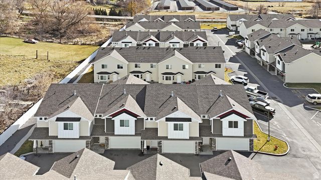 259 W 70 N, Hyrum, UT 84319