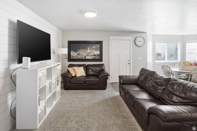 259 W 70 N, Hyrum, UT 84319