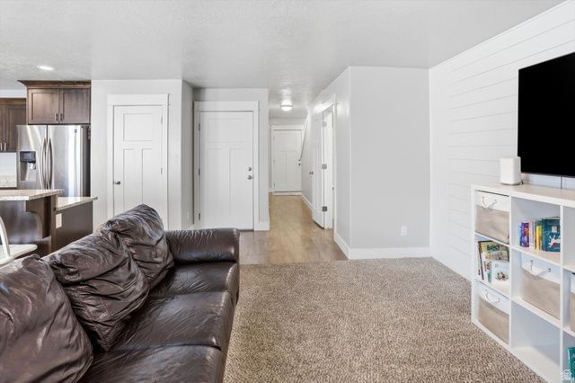 259 W 70 N, Hyrum, UT 84319