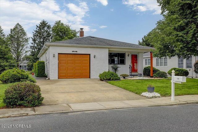 135 Biabou Drive, Toms River, NJ 08757